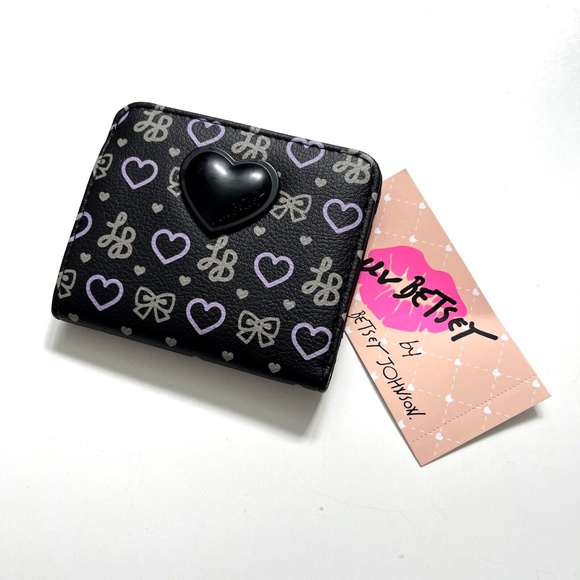 NWT BETSEY JOHNSON Bifold Wallet Card Case Wallet Black Hearts Bows Faux Leather - Picture 2 of 5
